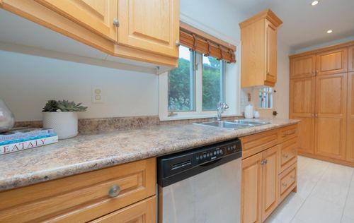 3160-candela-dr-022-024-kitchen-mls_size at 3160 Candela Drive, Mississauga Valleys, Mississauga