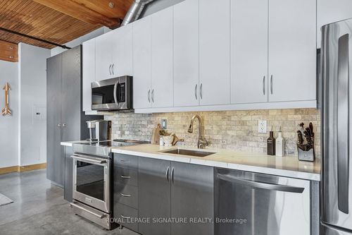 68-broadview-ave-south-riverdale-toronto-08 at 305 - 68 Broadview Avenue, South Riverdale, Toronto 68-broadview-ave-south-riverdale-toronto-08 at 305 - 68 Broadview Avenue, South Riverdale, Toronto