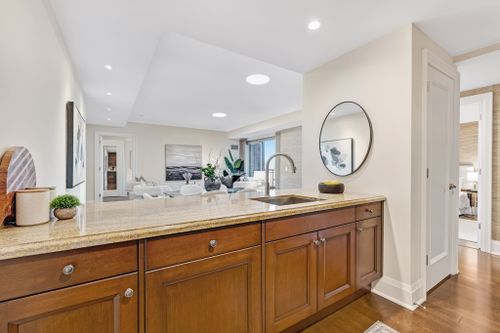 1888-bayview-avenue-604-toronto-web-mls-13 at 604 - 1888 Bayview Avenue, Bridle Path-Sunnybrook-York Mills, Toronto