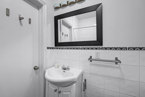 172-sheridan-avenue-toronto-web-mls-30 at 172 Sheridan Avenue, Little Portugal, Toronto