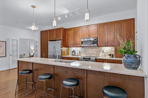 85-the-donway-west-105-toronto-web-mls-10 at 105 - 85 The Donway, Banbury-Don Mills, Toronto