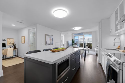 25-malcolm-road-402-toronto-web-mls-12 at 402 - 25 Malcolm Road, Leaside, Toronto