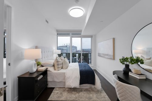 25-malcolm-road-402-toronto-web-mls-25 at 402 - 25 Malcolm Road, Leaside, Toronto