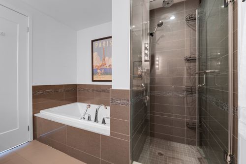 25-malcolm-road-402-toronto-web-mls-27 at 402 - 25 Malcolm Road, Leaside, Toronto