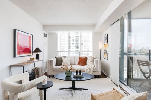 007-1920x1080-photo at 805 - 225 Merton Street, Mount Pleasant West, Toronto