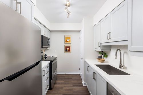016-1920x1080-photo at 805 - 225 Merton Street, Mount Pleasant West, Toronto