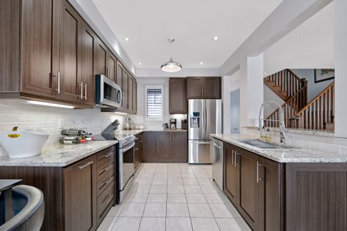 322-lakebreeze-drive-clarington-web-mls-16 at 322 Lakebreeze Drive, Newcastle, Clarington