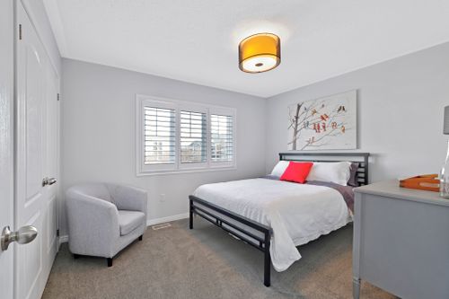 322-lakebreeze-drive-clarington-web-mls-45 at 322 Lakebreeze Drive, Newcastle, Clarington