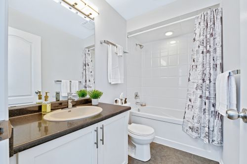 322-lakebreeze-drive-clarington-web-mls-47 at 322 Lakebreeze Drive, Newcastle, Clarington