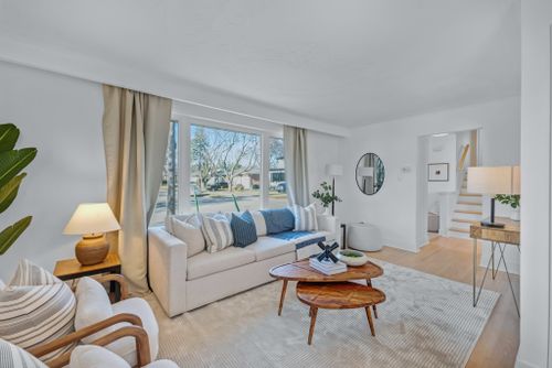 7-friendly-drive-toronto-web-mls-13 at 7 Friendly Drive, Islington-City Centre West, Toronto