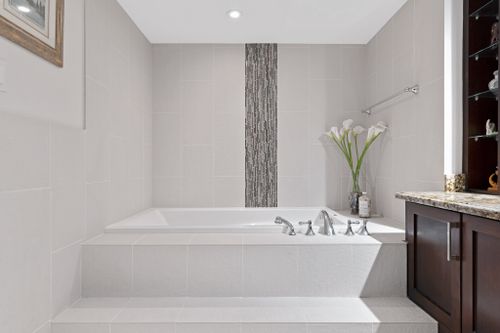 3900-yonge-street-504-toronto-web-mls-41 at 504 - 3900 Yonge Street, Bedford Park-Nortown, Toronto