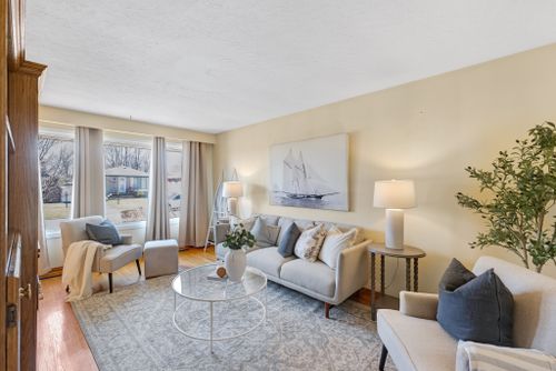 655-perry-crescent-oshawa-web-mls-11 at 655 Perry Crescent, Vanier, Oshawa