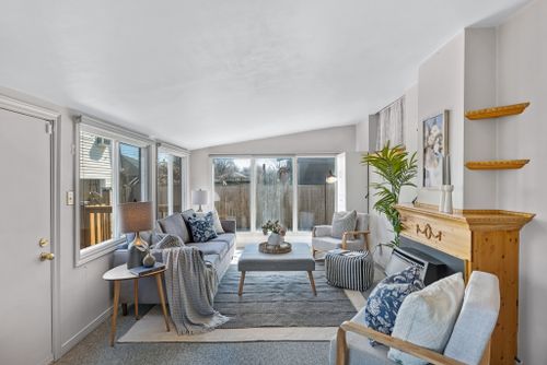 655-perry-crescent-oshawa-web-mls-32 at 655 Perry Crescent, Vanier, Oshawa