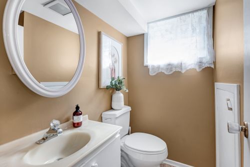 655-perry-crescent-oshawa-web-mls-46 at 655 Perry Crescent, Vanier, Oshawa