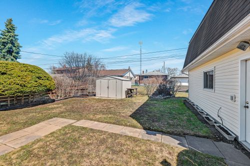 655-perry-crescent-oshawa-web-mls-63 at 655 Perry Crescent, Vanier, Oshawa