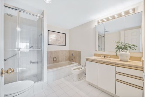 1-concorde-place-1004-toronto-web-mls-49 at 1004 - 1 Concorde Place, Banbury-Don Mills, Toronto