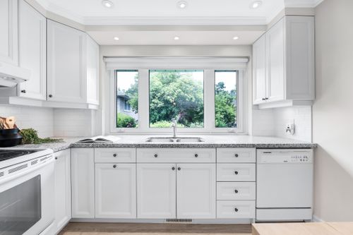 15-bugle-hill-road-toronto-web-mls-26 at 15 Bugle Hill Road, Tam O'Shanter-Sullivan, Toronto