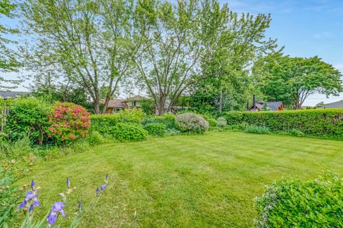 15-bugle-hill-road-toronto-web-mls-54 at 15 Bugle Hill Road, Tam O'Shanter-Sullivan, Toronto