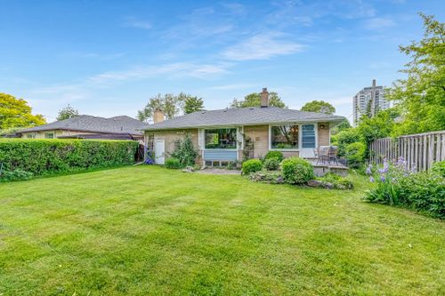 15-bugle-hill-road-toronto-web-mls-55 at 15 Bugle Hill Road, Tam O'Shanter-Sullivan, Toronto