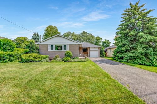 15-bugle-hill-road-toronto-web-mls-6 at 15 Bugle Hill Road, Tam O'Shanter-Sullivan, Toronto