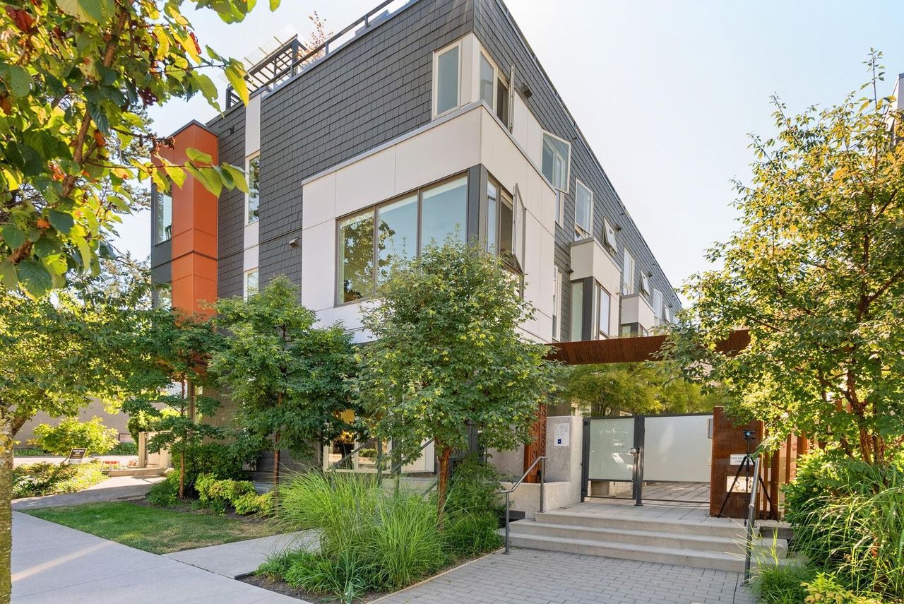 639 Victoria Drive, Hastings, Vancouver East  by Seadon & Associates 639 Victoria Drive, Hastings, Vancouver East