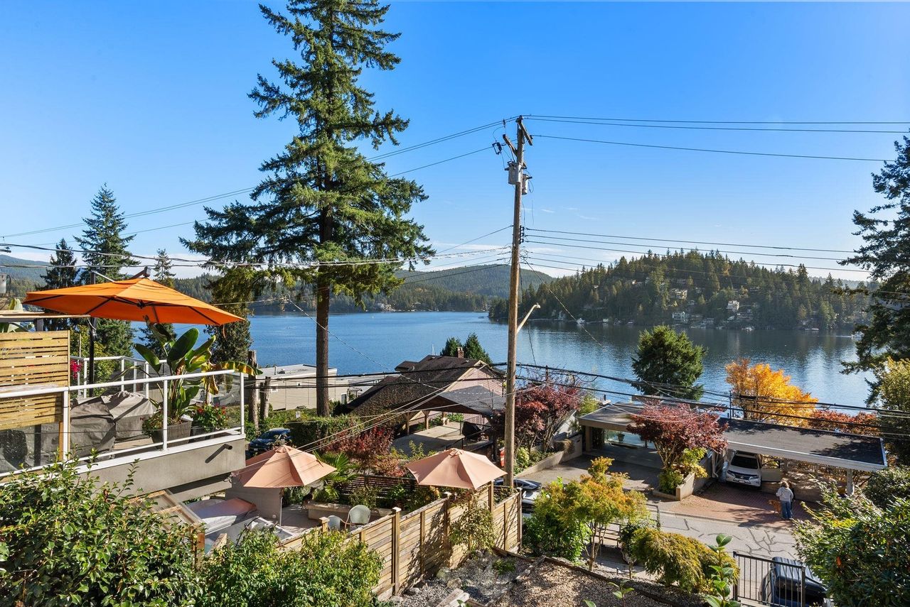 2717 Panorama Drive, Deep Cove, North Vancouver  by Seadon & Associates 2717 Panorama Drive, Deep Cove, North Vancouver