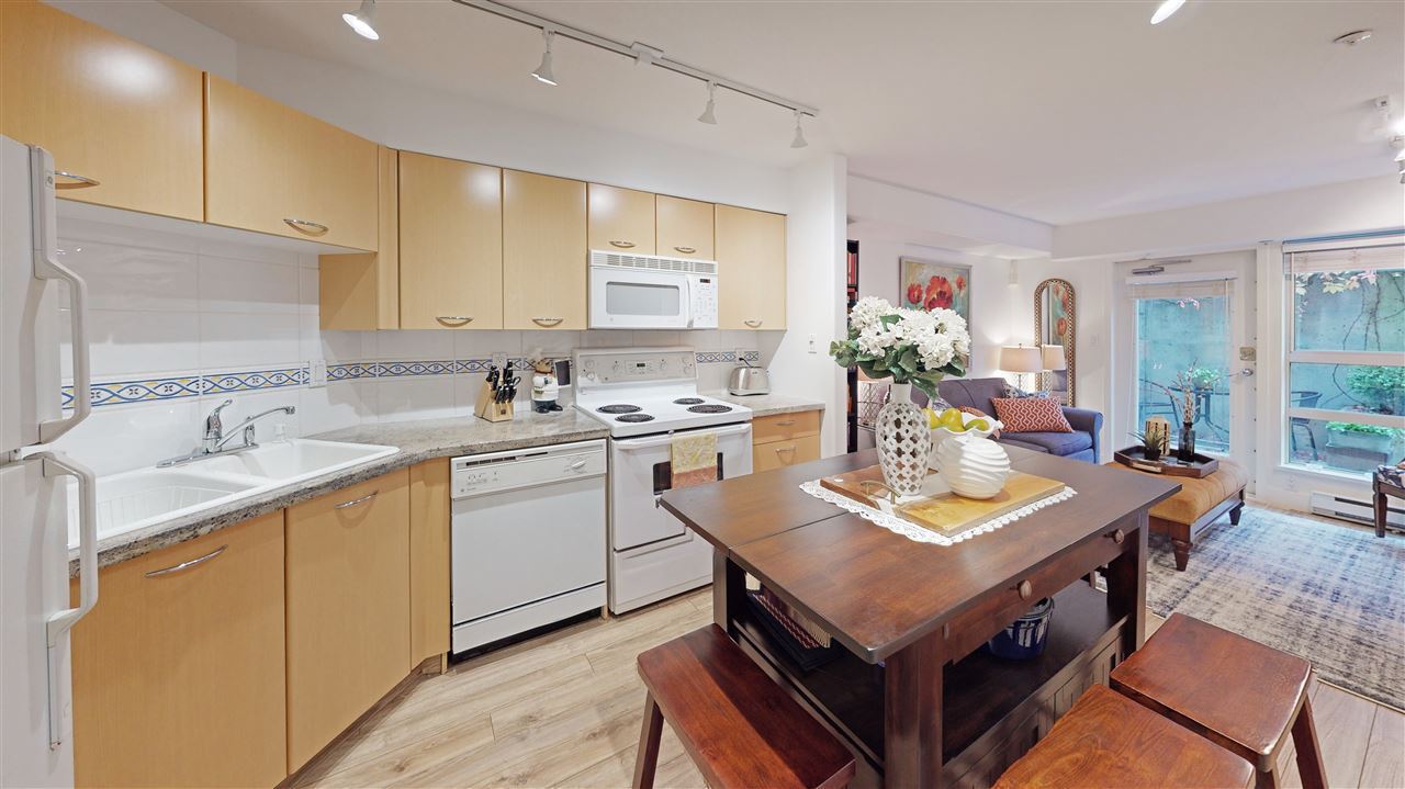 G05 - 1823 W 7th Avenue, Kitsilano, Vancouver West  by Seadon & Associates G05 - 1823 W 7th Avenue, Kitsilano, Vancouver West