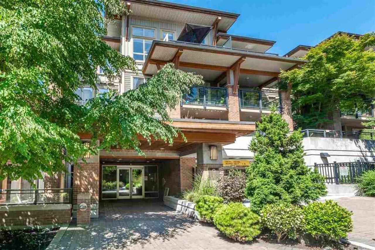 224 - 1633 Mackay Avenue, Pemberton NV, North Vancouver  by Seadon & Associates 224 - 1633 Mackay Avenue, Pemberton NV, North Vancouver