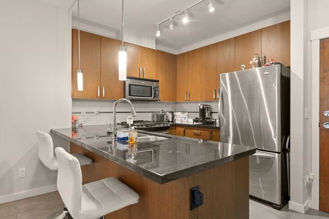 15918-26-avenue-grandview-surrey-south-surrey-white-rock-06 at 214 - 15918 26 Avenue, Grandview Surrey, South Surrey White Rock