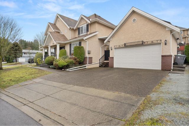 7057-151-street-east-newton-surrey-05 at 7057 151 Street, East Newton, Surrey