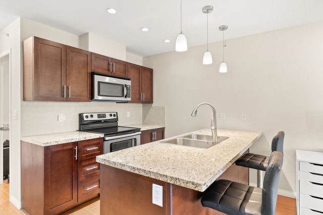 5000-imperial-street-metrotown-burnaby-south-15 at 303 - 5000 Imperial Street, Metrotown, Burnaby South