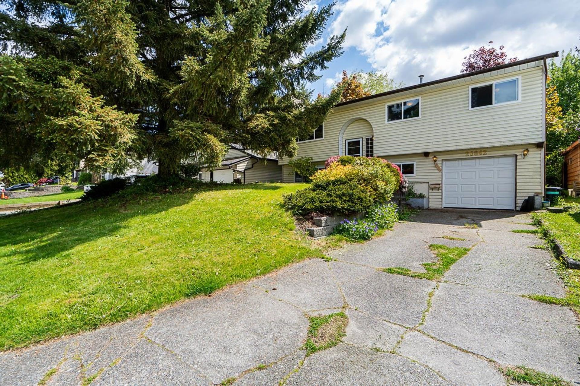 26842 32a Avenue, Aldergrove Langley, Langley photo number 1 26842 32a Avenue, Aldergrove Langley, Langley photo number 1