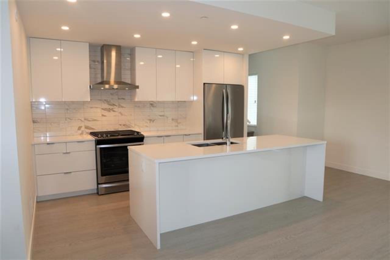 2 at 10 - 3595 Salal Drive, Dollarton, North Vancouver 2 at 10 - 3595 Salal Drive, Dollarton, North Vancouver