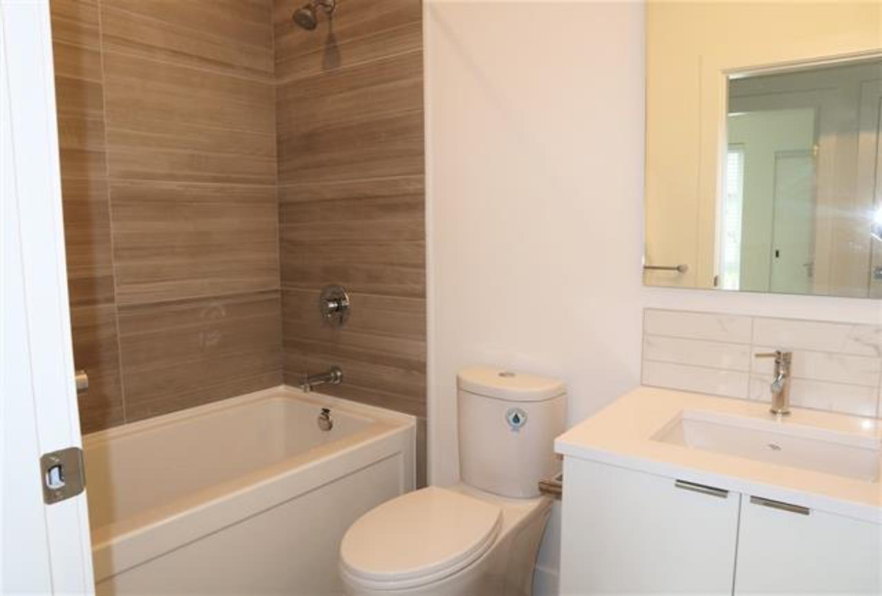 9 at 10 - 3595 Salal Drive, Dollarton, North Vancouver 9 at 10 - 3595 Salal Drive, Dollarton, North Vancouver