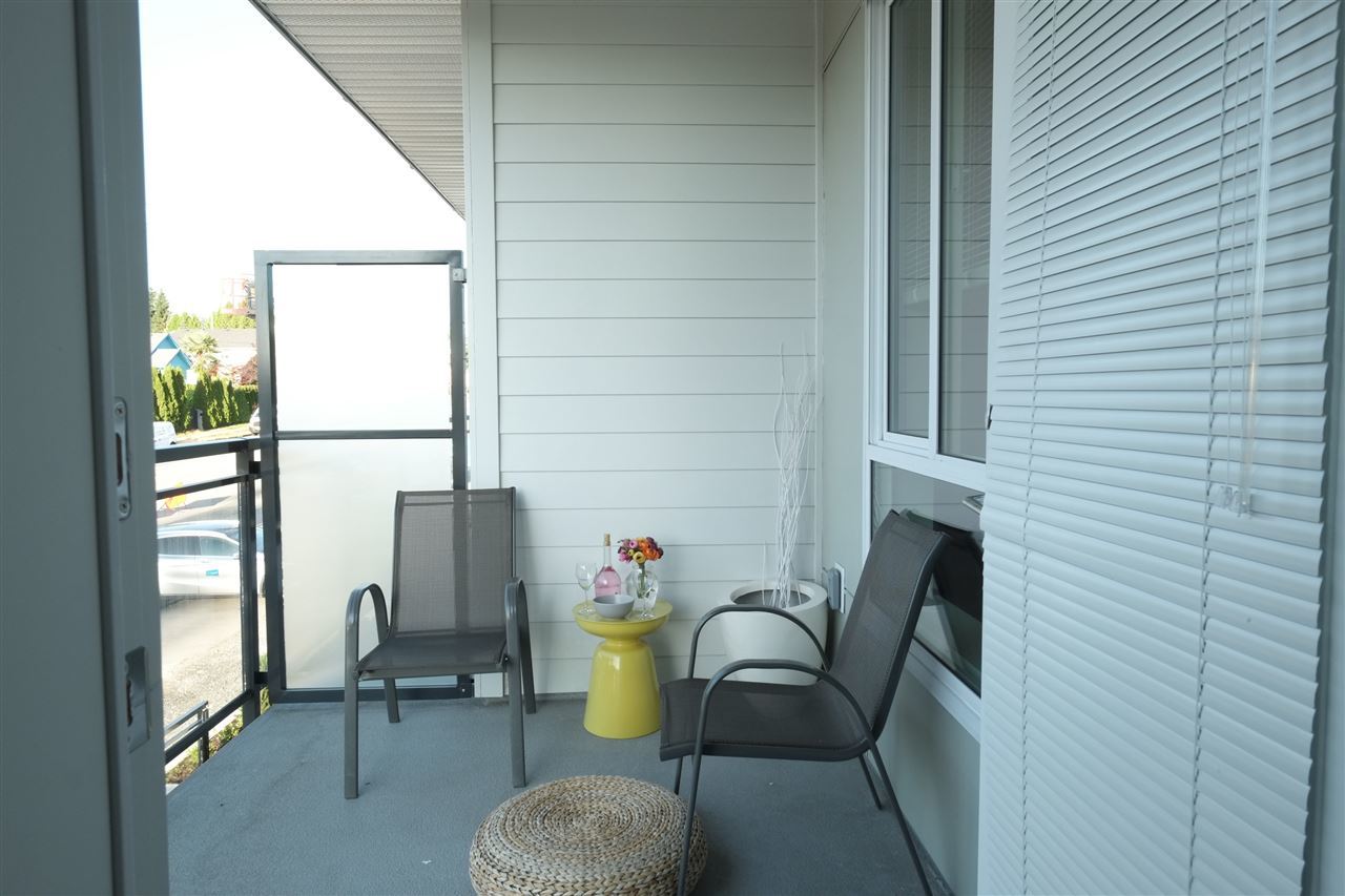 15 at 210 - 625 E 3rd Street, Lower Lonsdale, North Vancouver 15 at 210 - 625 E 3rd Street, Lower Lonsdale, North Vancouver
