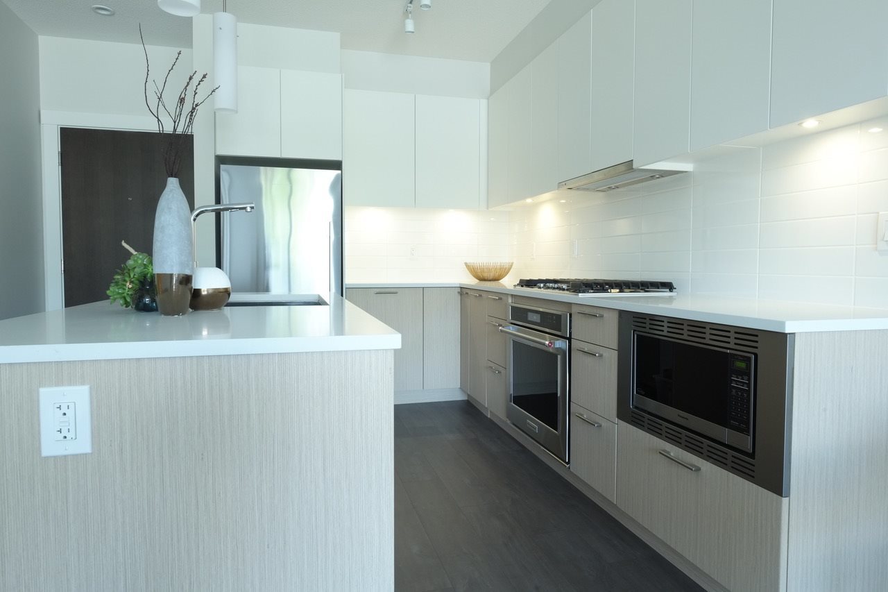2 at 210 - 625 E 3rd Street, Lower Lonsdale, North Vancouver 2 at 210 - 625 E 3rd Street, Lower Lonsdale, North Vancouver