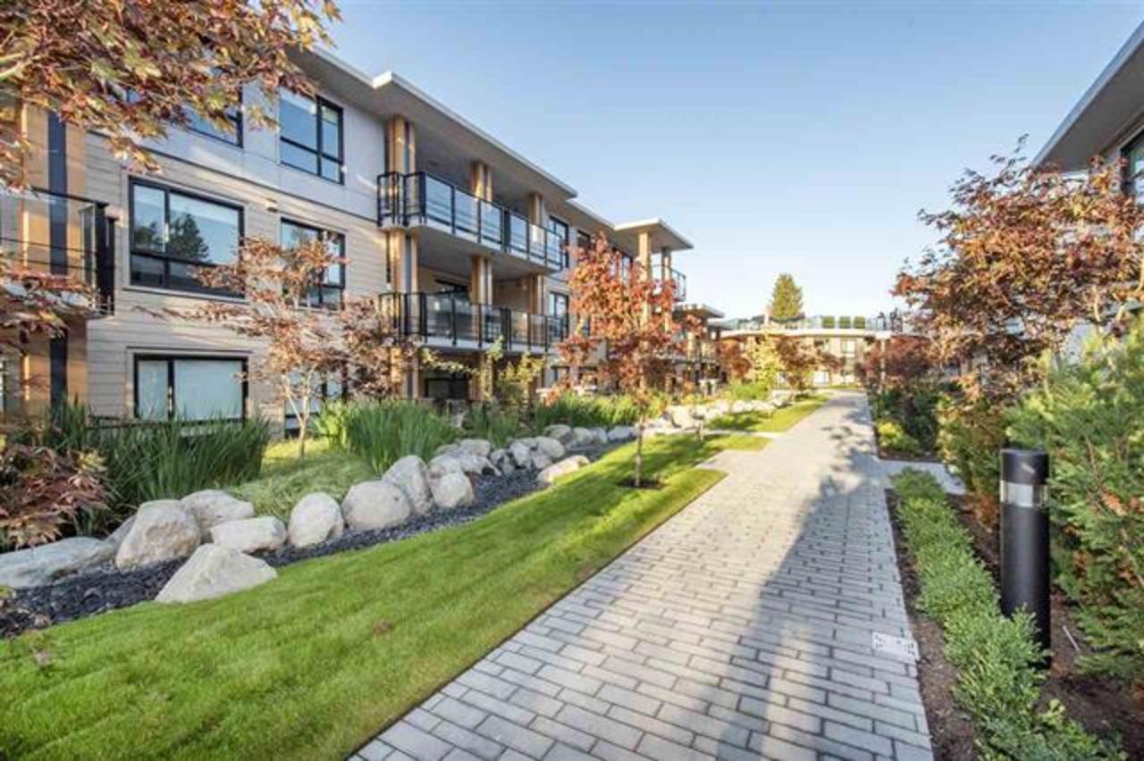 17 at 203 - 3220 Connaught, Edgemont, North Vancouver 17 at 203 - 3220 Connaught, Edgemont, North Vancouver