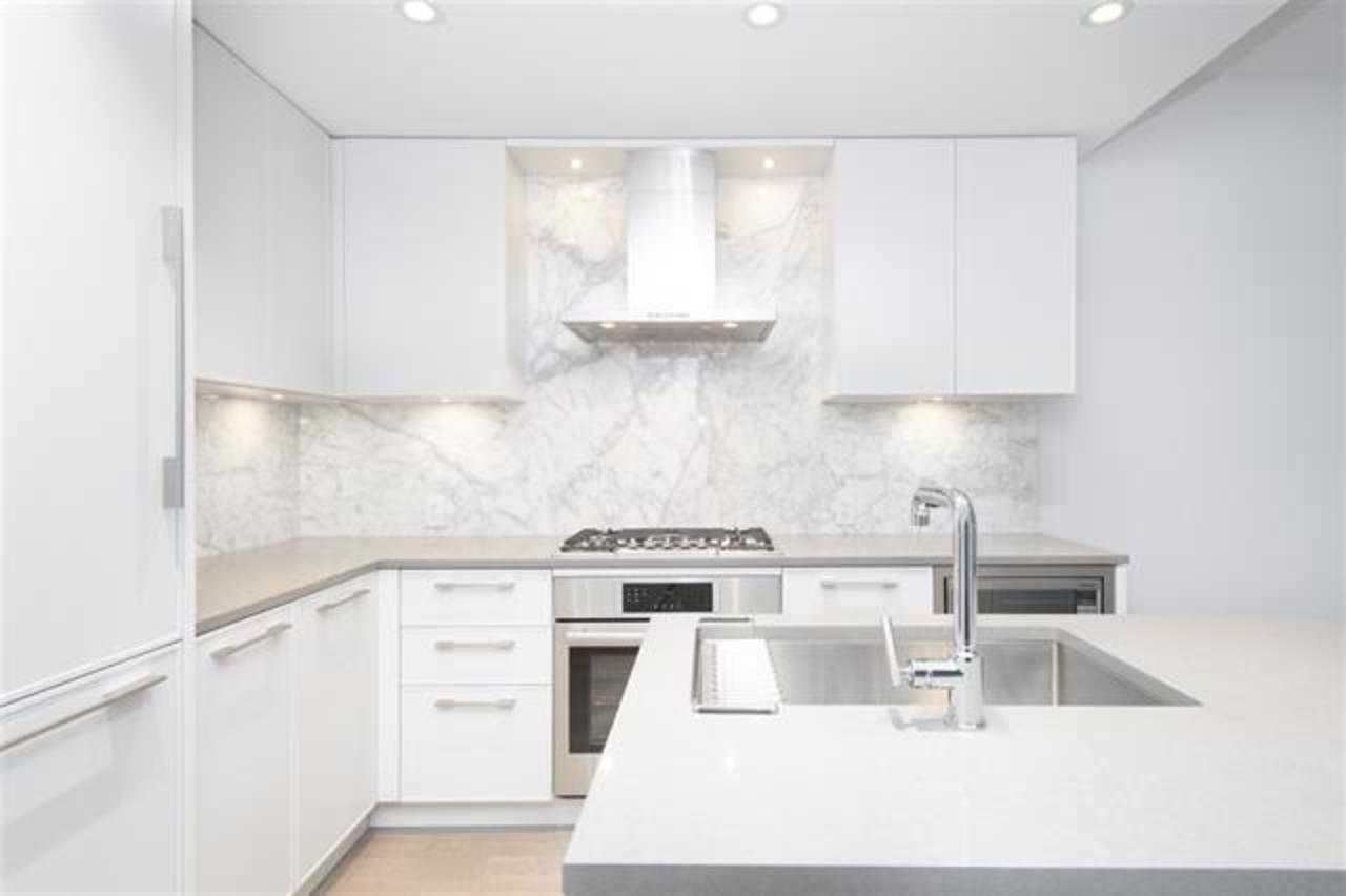 3 at 203 - 3220 Connaught, Edgemont, North Vancouver 3 at 203 - 3220 Connaught, Edgemont, North Vancouver