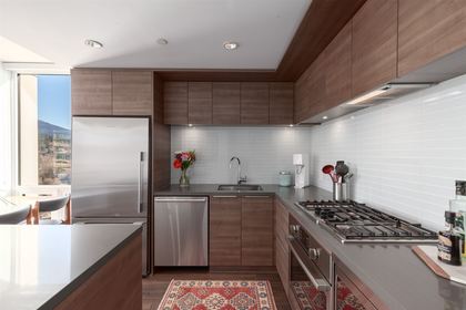 1550-fern-street-lynnmour-north-vancouver-02