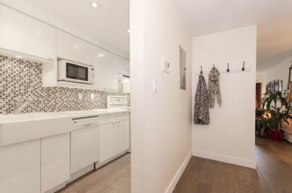 175-e-4th-street-lower-lonsdale-north-vancouver-02