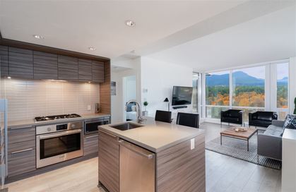 1550-fern-street-lynnmour-north-vancouver-01