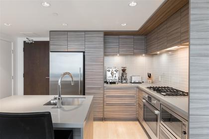 1550-fern-street-lynnmour-north-vancouver-03