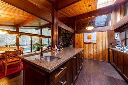 1527-edgewater-lane-seymour-nv-north-vancouver-05