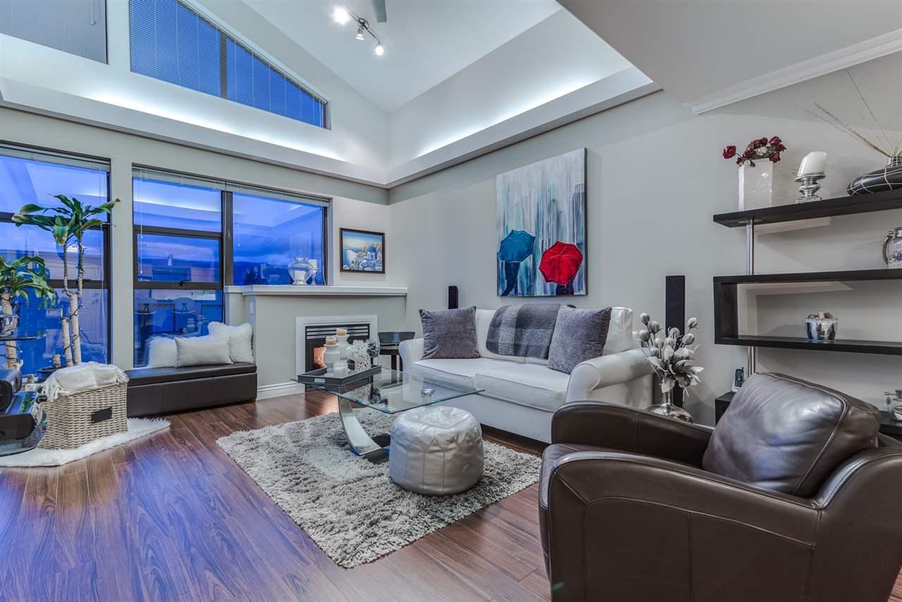 Living Room at 505 - 305 Lonsdale Avenue, Lower Lonsdale, North Vancouver