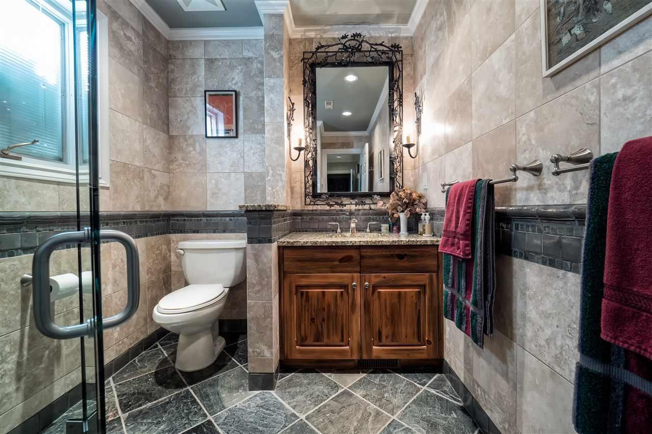 Bathroom at 5276 Balaclava Street, MacKenzie Heights, Vancouver West Bathroom at 5276 Balaclava Street, MacKenzie Heights, Vancouver West
