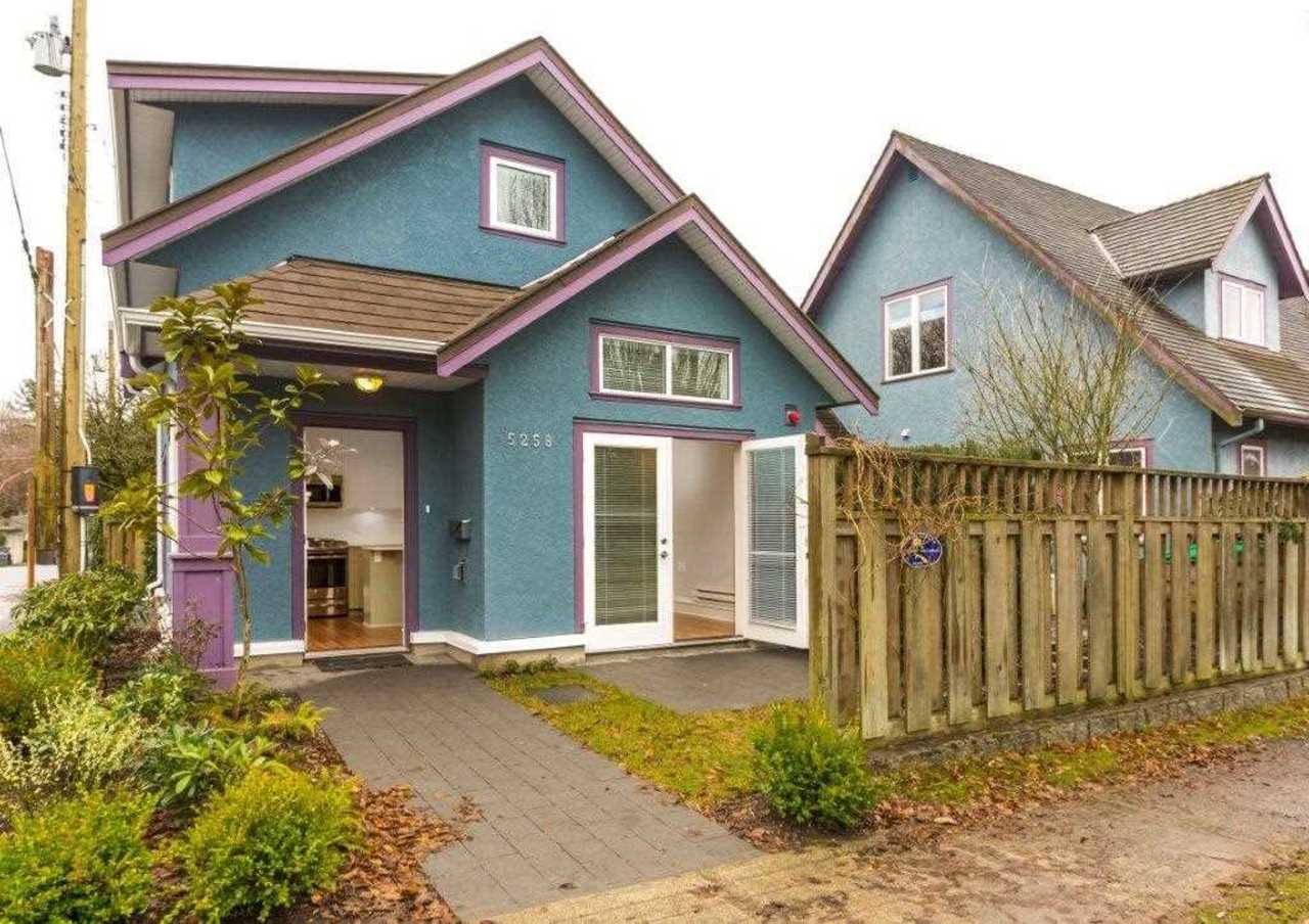 Entrance at 5276 Balaclava Street, MacKenzie Heights, Vancouver West Entrance at 5276 Balaclava Street, MacKenzie Heights, Vancouver West