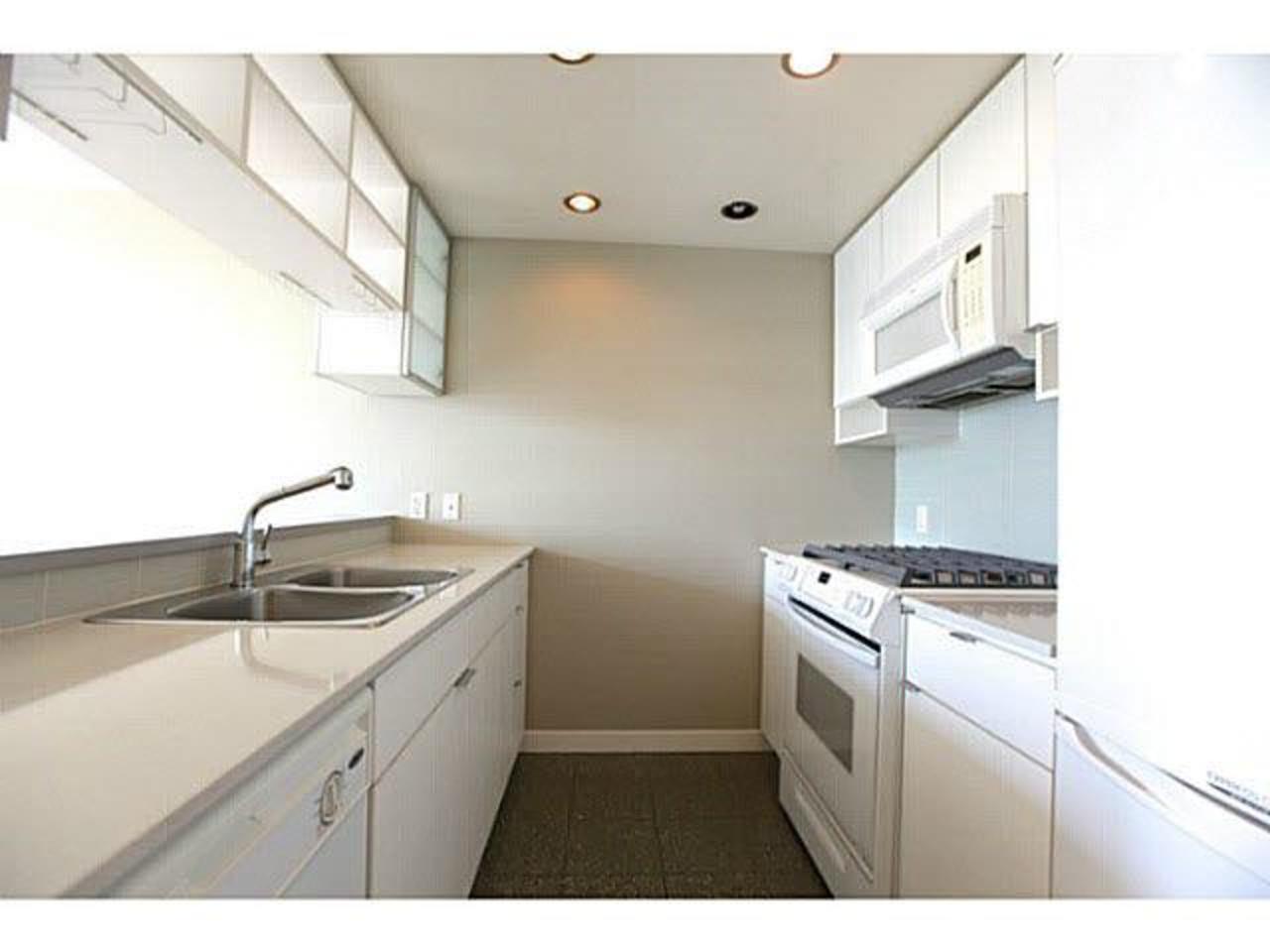 Appliances at 1711 - 939 Expo Boulevard, Yaletown, Vancouver West Appliances at 1711 - 939 Expo Boulevard, Yaletown, Vancouver West