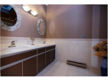 Master-Bathroom at 570 Bayview Road, Lions Bay, West Vancouver