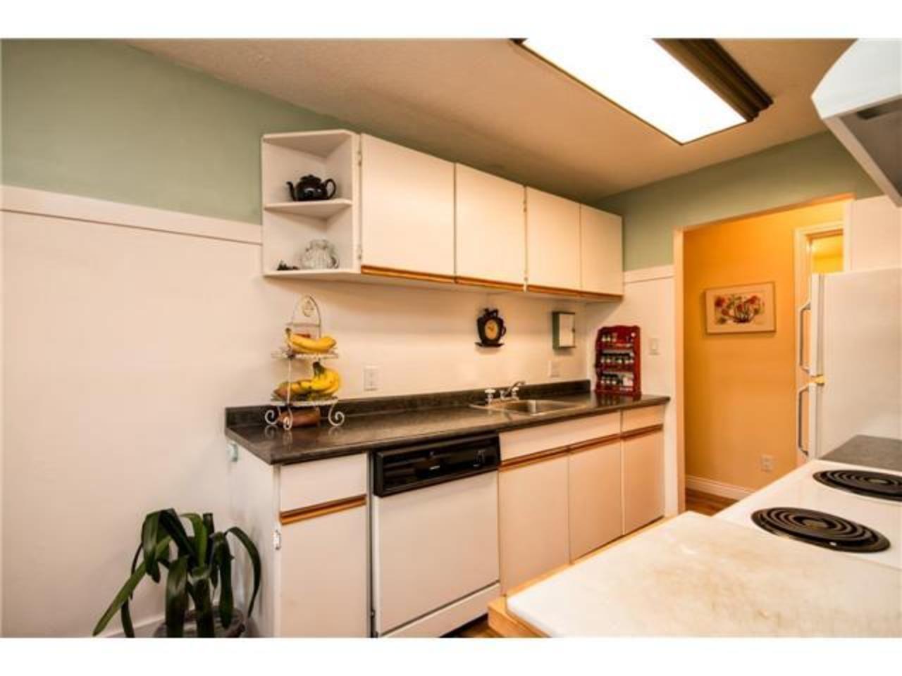 Kitchen at 52 - 912 Premier Street, Lynnmour, North Vancouver Kitchen at 52 - 912 Premier Street, Lynnmour, North Vancouver