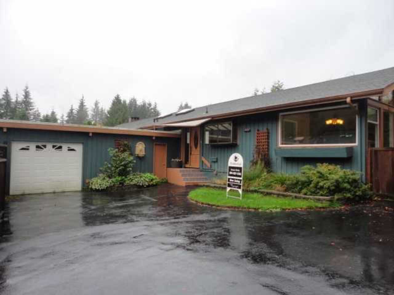Front at 24  Drive, Glenmore, West Vancouver Front at 24  Drive, Glenmore, West Vancouver